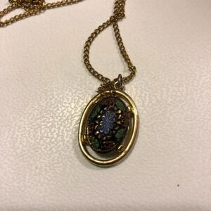 Beautiful necklace with unique maybe vintage pendant